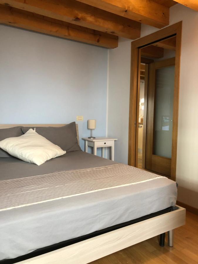 Interno 1 Appartement Treviso Buitenkant foto